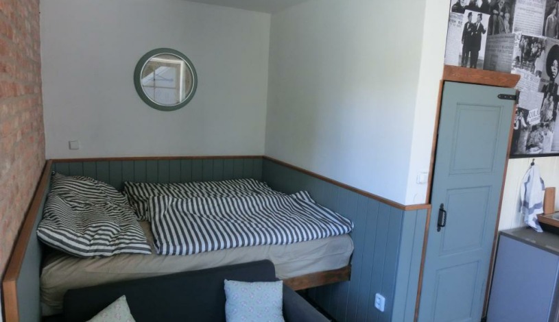 Apartmán u zámku Jindřichův Hradec - apartman u zamku  s terasou (2+1), [2+2] Apartmán se 2 lůžky a 2 přistýlkami